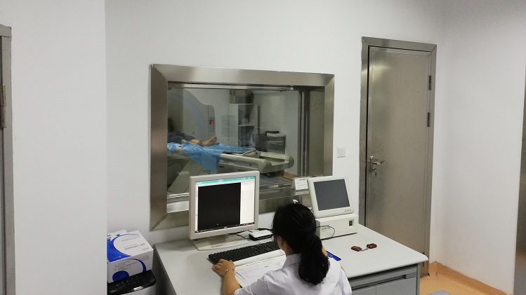 放射科機(jī)房改造鉛玻璃的選擇